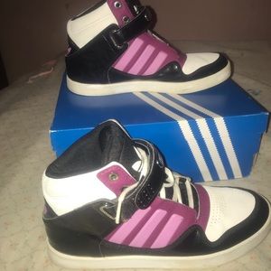 Adidas Sneakers